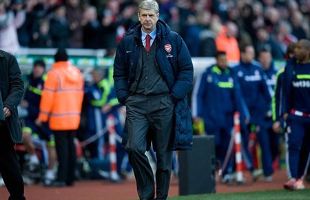 Arsenal - Man. City: HLV Wenger buông súng
