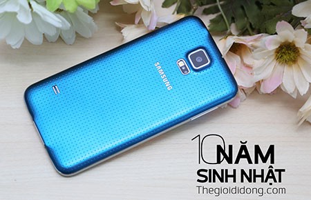 Mua Galaxy S5, tặng Galaxy Tab 3