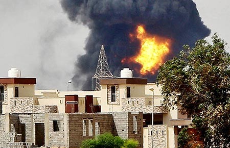Hỗn loạn ở Libya, di tản hàng loạt
