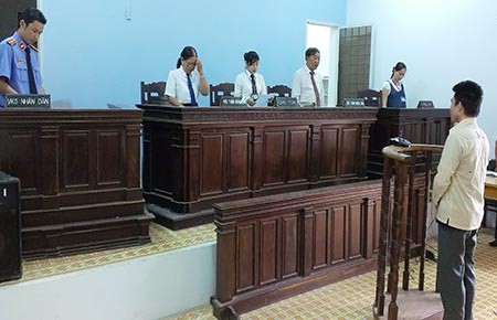 Lại tuyên án một đằng, ra án một nẻo