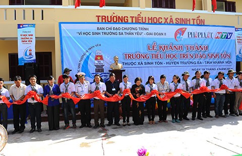 Kiều bào ủng hộ CLB ‘Vì Hoàng Sa-Trường Sa thân yêu’