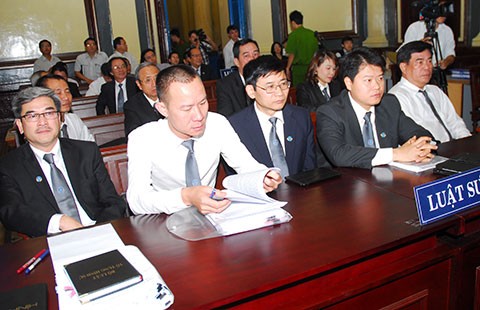 Luật sư bào chữa chỉ cần đăng ký