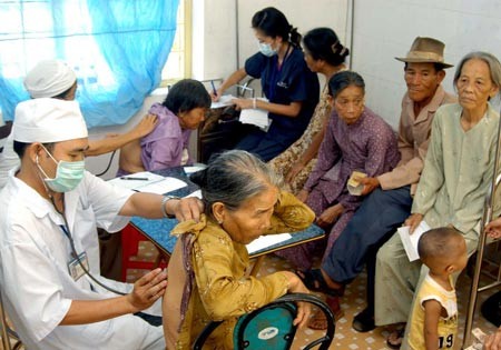 Số người cao tuổi sẽ tăng gấp ba vào năm 2050