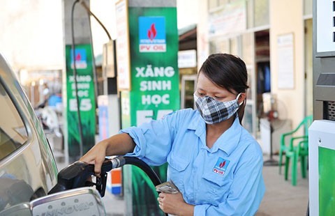 Xăng E5 sẽ giảm giá