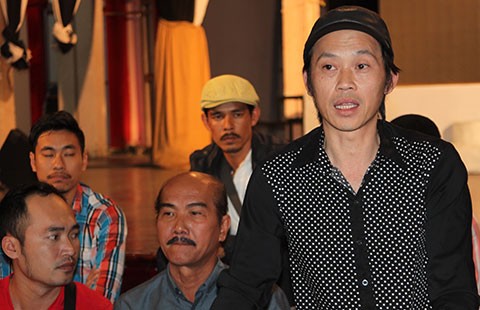 Hoài Linh làm gì để nâng chất sân khấu hài?