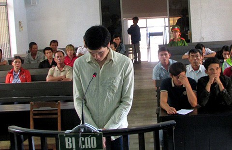 Mạo danh cán bộ tỉnh ủy lừa tiền tỉ