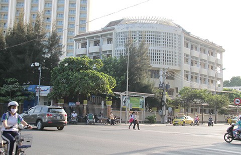 Ngâm dự án vẫn được tiếp tục giao đất ‘vàng’