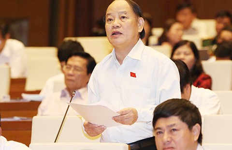 Đi giám sát chứ đâu phải tới liên hoan