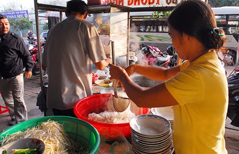Mở quán phở cũng phải có giám đốc