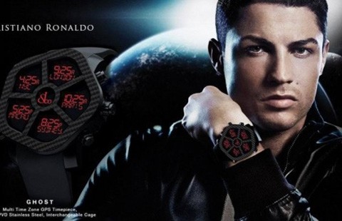 Bộ phim về Ronaldo: Mẹ CR7 thú nhận từng định phá thai trước khi sinh anh