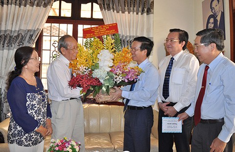 Tri ân những cống hiến của các nhà giáo tiêu biểu