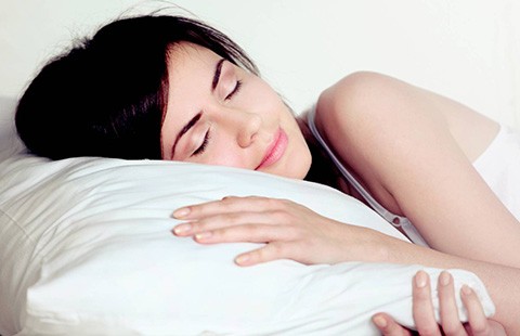 Vì sao nhiều bà thức sớm hơn gà?
