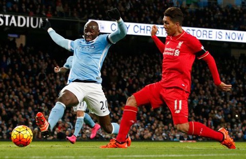 Premier League xáo trộn ở bảng xếp hạng