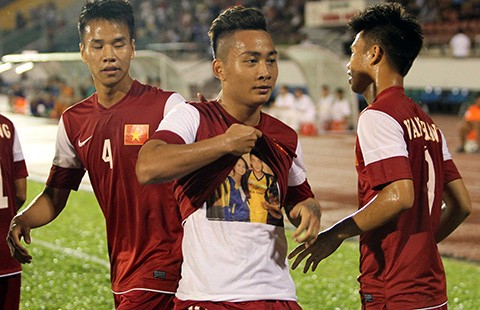 Giải U-21 quốc tế báo Thanh Niên: Đội chủ giải thắng đậm