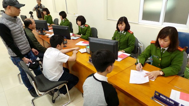 Thí điểm cấp căn cước công dân cho học sinh vào chiều thứ Bảy