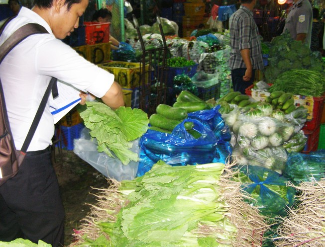 Bí thư Đinh La Thăng "tuyên chiến" với thực phẩm bẩn