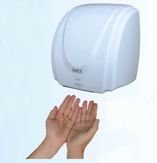 Đừng tưởng an toàn với máy sấy làm khô tay