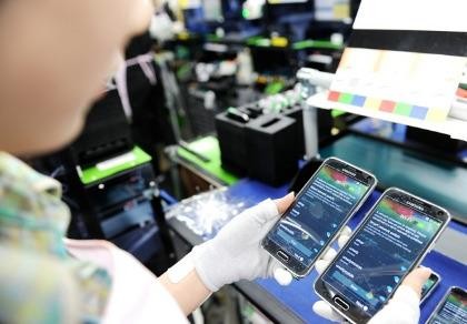 Việt Nam xuất khẩu điện thoại đạt gần 10 tỉ USD