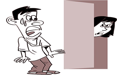 Bắt được trộm nhờ ngồi… nhà tắm