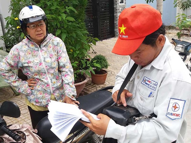 Người dân phải được góp ý về giá điện