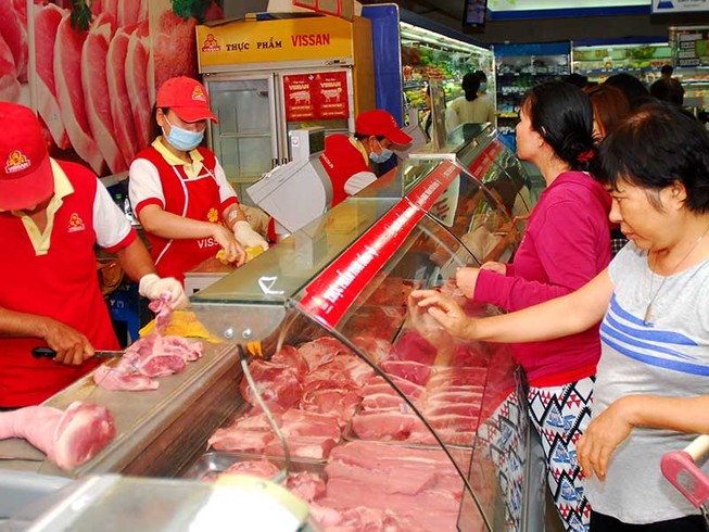 Nguy cơ mất 30.000 tỉ đồng vì heo rớt giá thê thảm