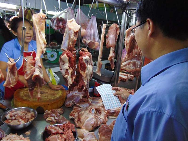 Thực phẩm trong chợ Rạch Ông thiếu an toàn