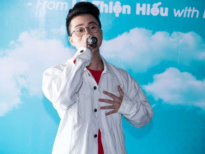 Lê Thiện Hiếu bất ngờ tung ca khúc mới Này em