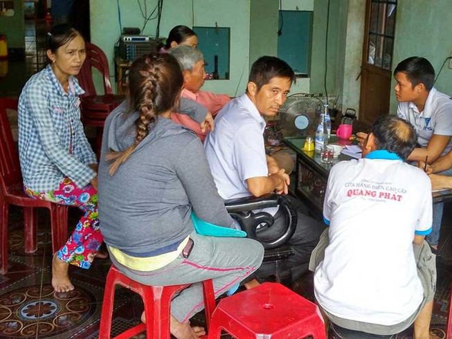 Dân ‘tố’ nhà máy gạch thải khí gây khó thở