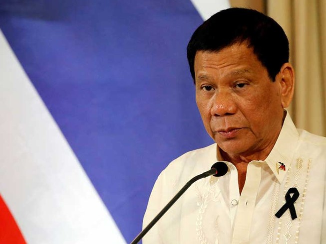 Sự bất đồng của ông Duterte và tướng lĩnh