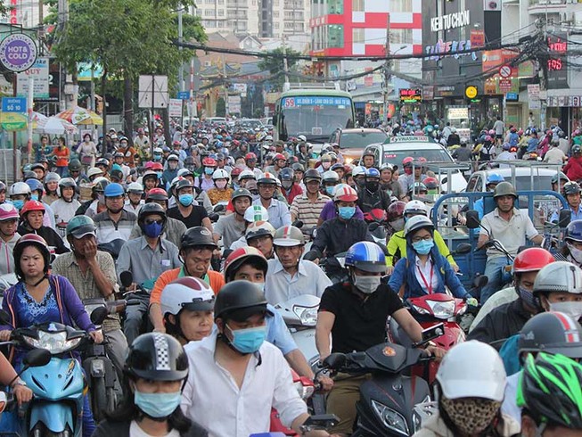 Đề xuất sốc: Cấm xe máy chạy trên đường