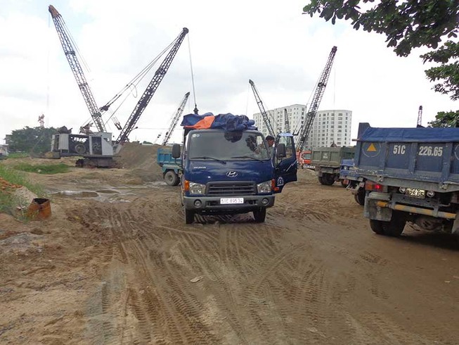 Đóng toàn bộ các bến sông bán vật liệu ở quận 12