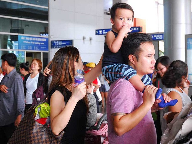 Bộ trưởng Giao thông lo quá tải ở Tân Sơn Nhất