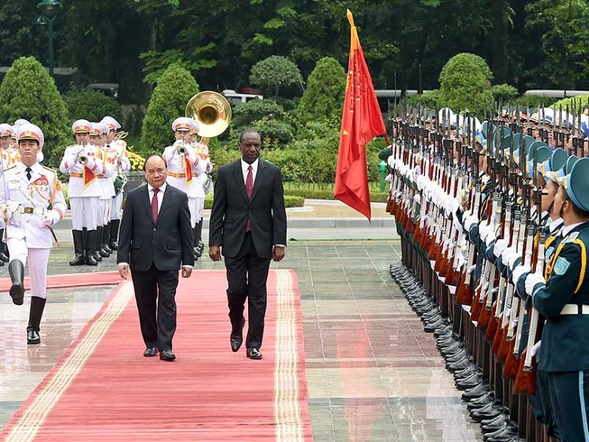 Thủ tướng hội đàm với thủ tướng Mozambique