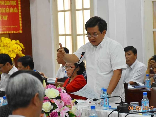 Ông Hải cam kết dẹp được vỉa hè nếu có toàn quyền