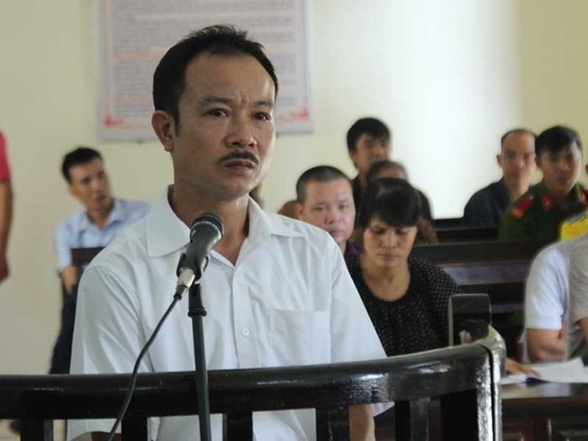 Cú đấm trời long đất lở khiến vụ án kéo dài