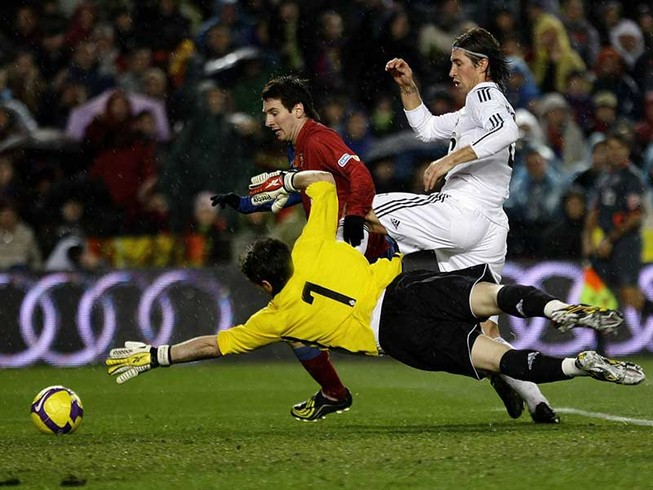Đầu mùa với ‘siêu kinh điển’ Barcelona - Real Madrid