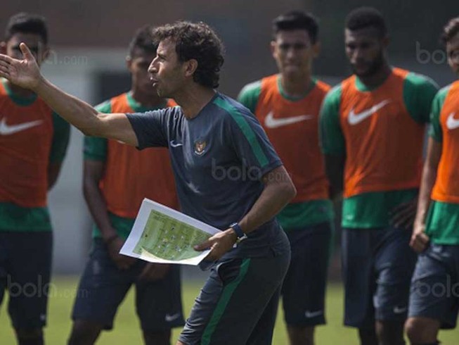U-22 Indonesia làm gì với lịch đấu dày?
