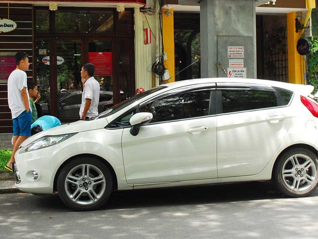 Tự xử xe đỗ sai: Có thể bị phạt tù đến ba năm