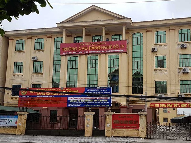 Mua thẻ học nghề của bộ đội để rút ngân sách