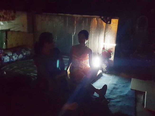 Những tấm lòng đến với xóm gầm cầu