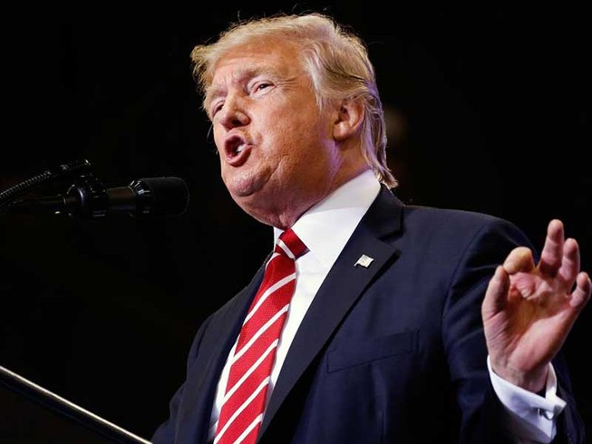 Mexico và Canada phản pháo ông Trump