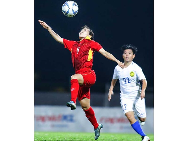 Thắng Malaysia 6-0, bóng đá nữ Việt Nam vô địch