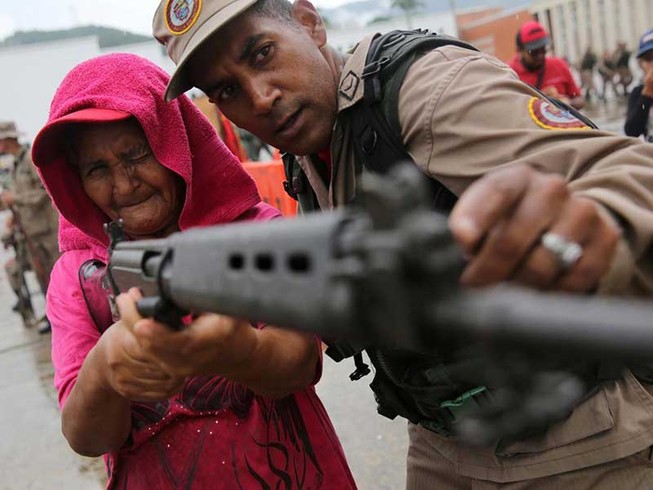 Venezuela kêu gọi toàn dân tập trận chống Mỹ