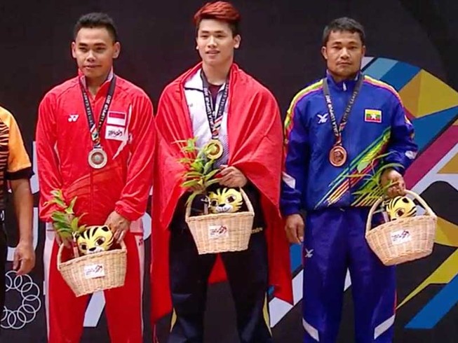 SEA Games 29: Cử tạ đoạt 2 HCV, phá kỷ lục SEA Games