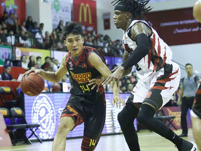 Từ VBA ở tuổi lên 2 nghĩ đến V-League tuổi 17
