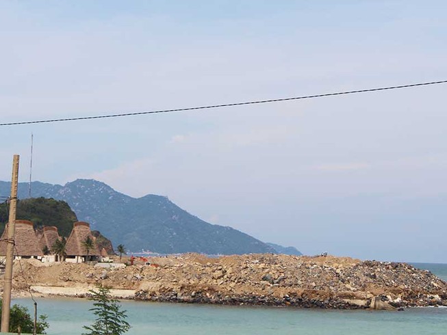 Khắc phục lấp biển Nha Trang kiểu đối phó