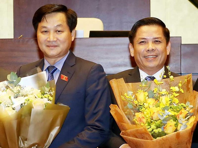 Ghế nóng của 2 tư lệnh ngành