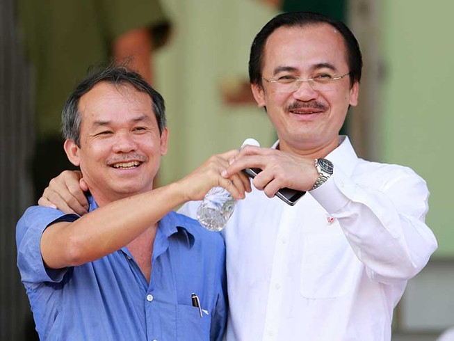 Bầu Thắng và VPF lo chuyện thay nóc