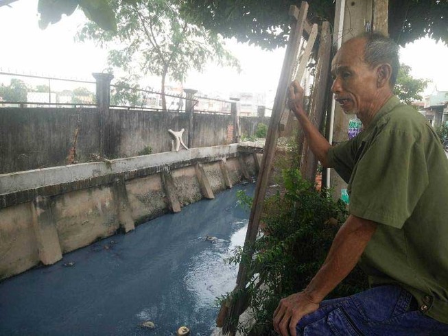 Đáng sợ con kênh đổi màu như cầu vòng
