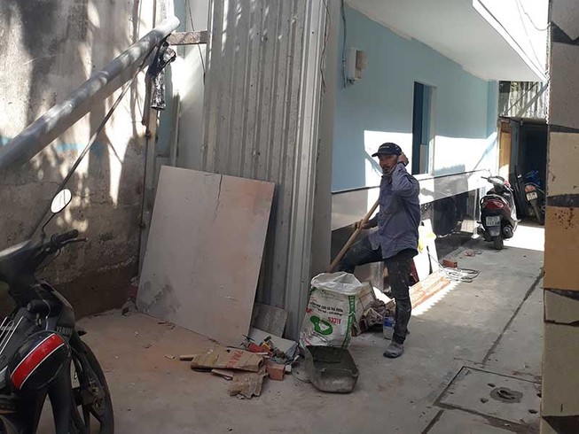 Thêm 1 vụ trổ cửa bị hàng xóm phản ứng